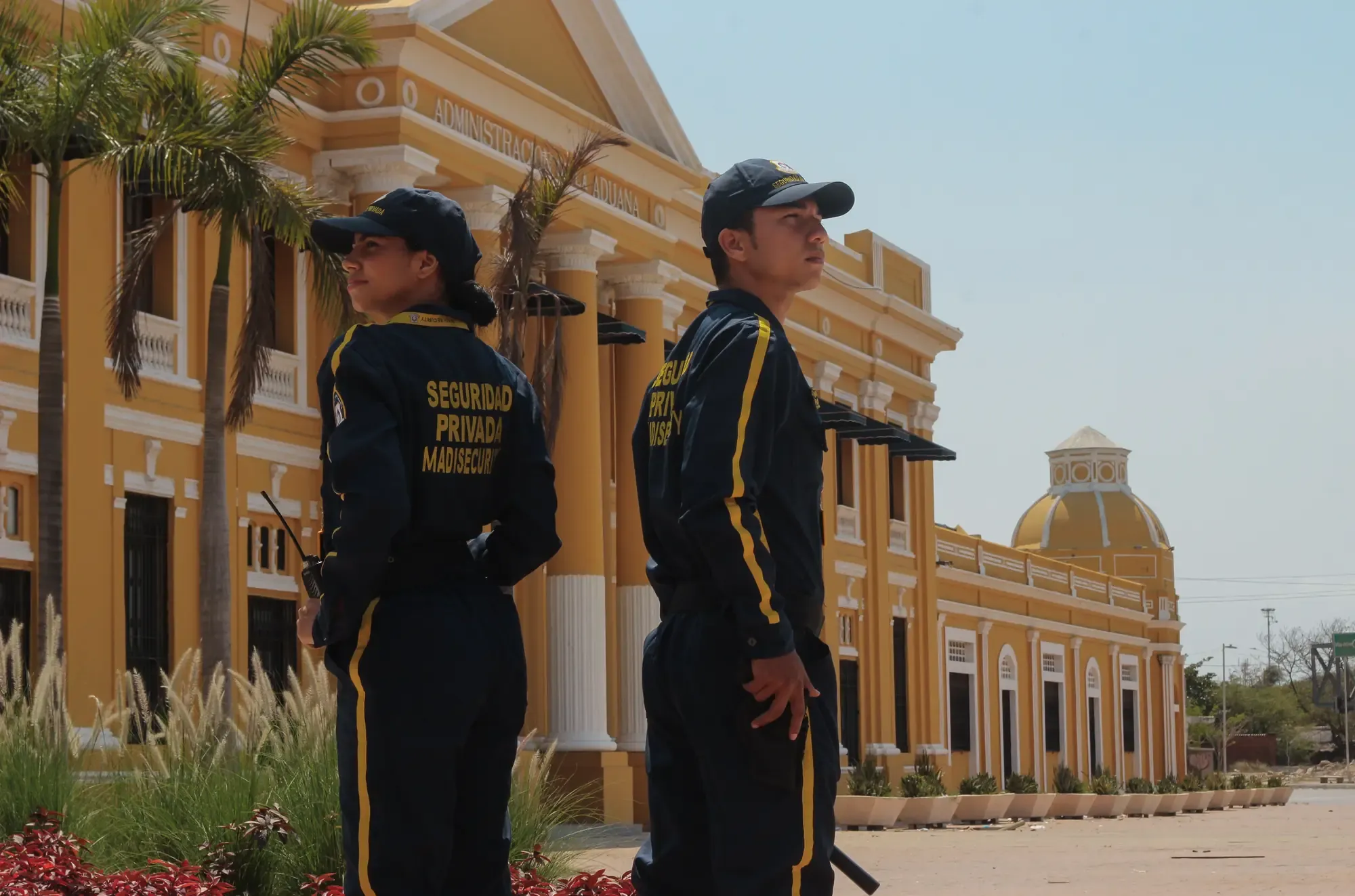 Equipo de MADI Security durante una operación de vigilancia en Barranquilla